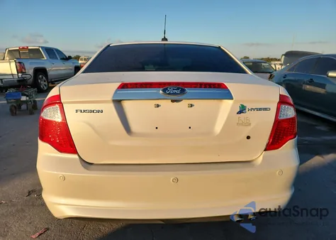 2011 Ford Fusion Hybrid z USA, uszkodzony, nr VIN 3FADP0L36BR222053